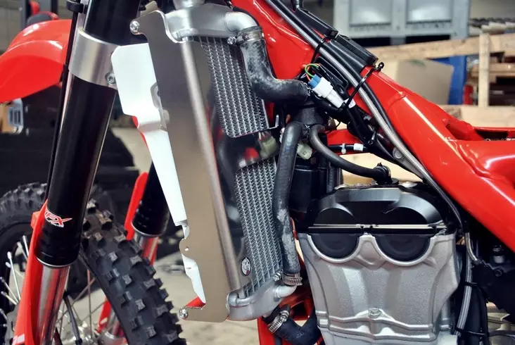 AXP Kølerbeskytter Beta 350RR 15-19 - Køredybscykel køleskærme - 397-AX1357 - 1